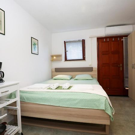Apartment Matija Premantura Luaran gambar